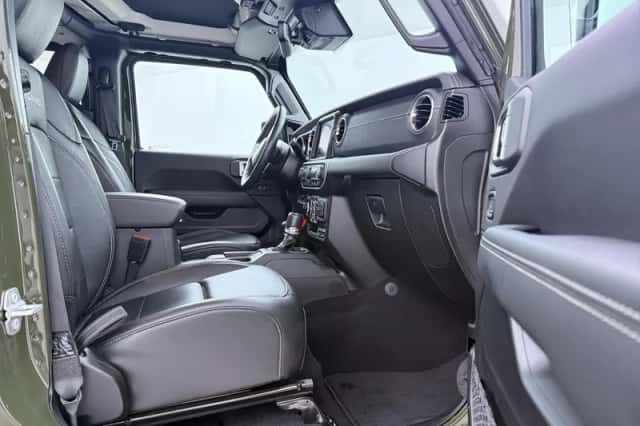 Jeep Wrangler (2022) thumbnail 5