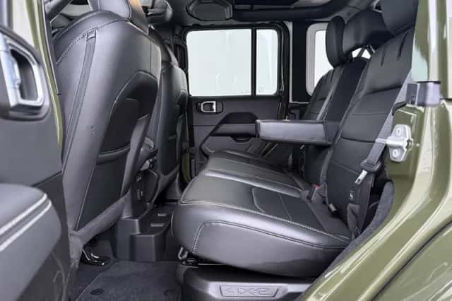Jeep Wrangler (2022) thumbnail 42