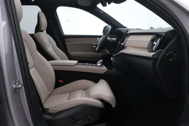 Volvo XC90 (2026) thumbnail 5