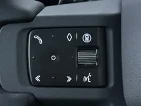 Land Rover Defender (2026) thumbnail 34