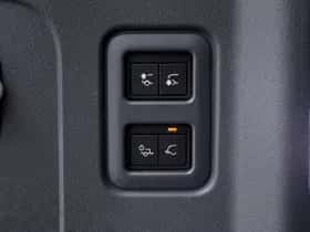 Land Rover Defender (2026) thumbnail 12