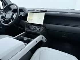 Land Rover Defender (2026) thumbnail 17