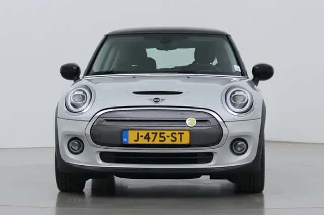 MINI Electric (2020) thumbnail 16