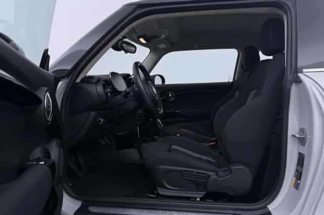 MINI Electric (2020) thumbnail 3