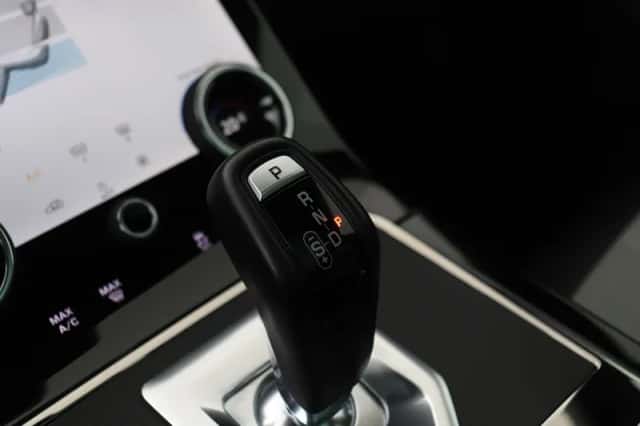 Land Rover Range Rover Evoque (2022) thumbnail 34
