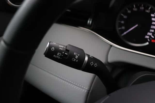 Land Rover Range Rover Evoque (2022) thumbnail 36
