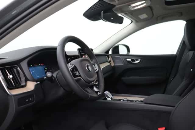 Volvo XC60 (2026) thumbnail 3