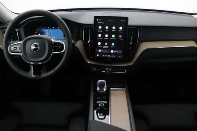 Volvo XC60 (2026) thumbnail 4