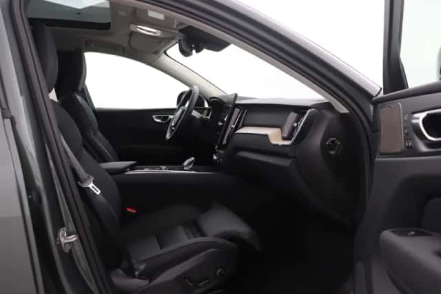 Volvo XC60 (2026) thumbnail 5