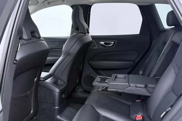Volvo XC60 (2020) thumbnail 44
