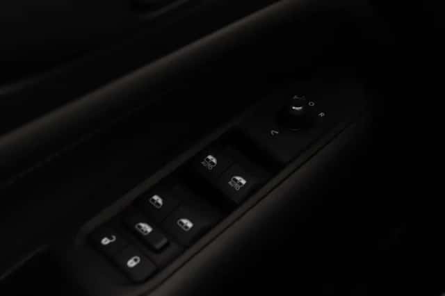 Jeep Compass (2022) thumbnail 37