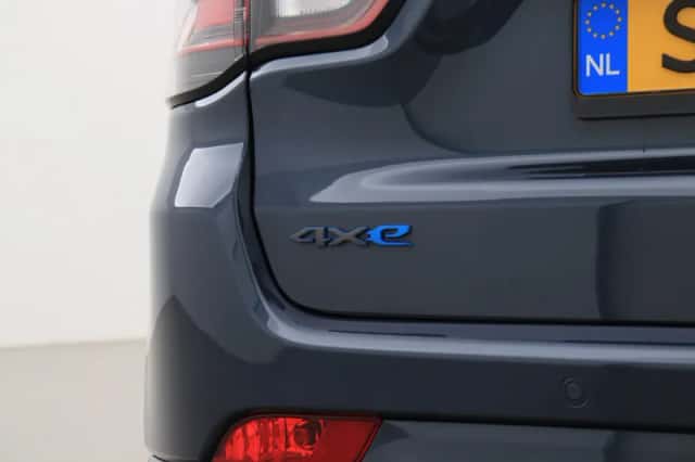 Jeep Compass (2022) thumbnail 45