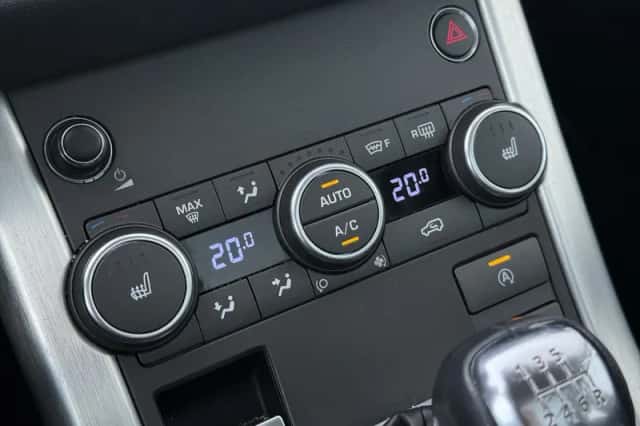 Land Rover Range Rover Evoque (2016) thumbnail 30
