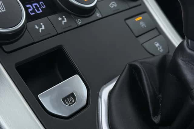 Land Rover Range Rover Evoque (2016) thumbnail 32