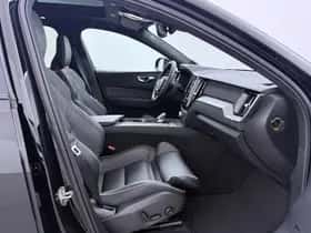 Volvo XC60 (2025) thumbnail 5