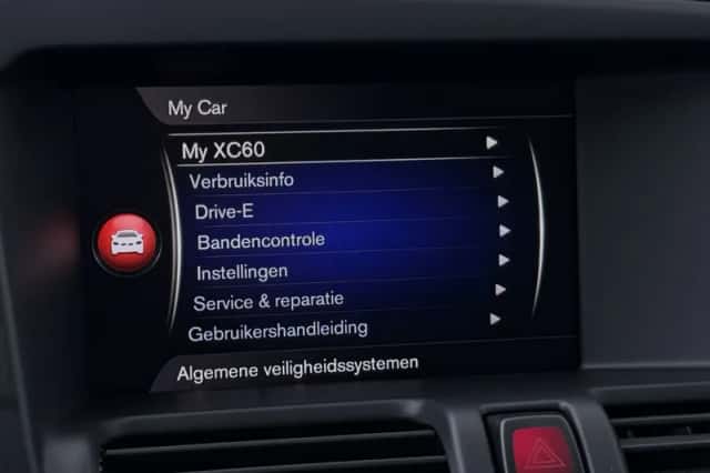Volvo XC60 (2017) thumbnail 26