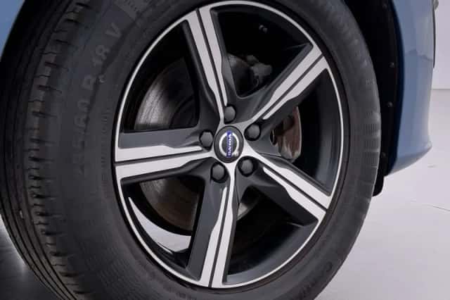 Volvo XC60 (2017) thumbnail 39