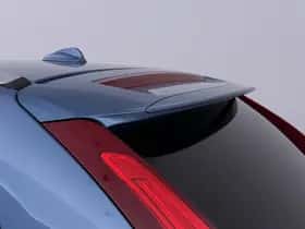 Volvo XC60 (2017) thumbnail 43