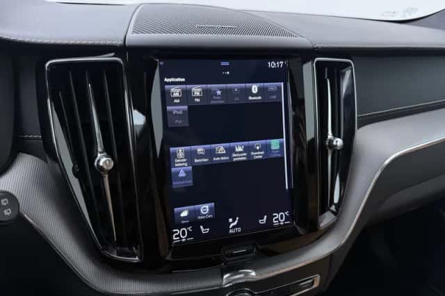 Volvo XC60 (2019) thumbnail 32