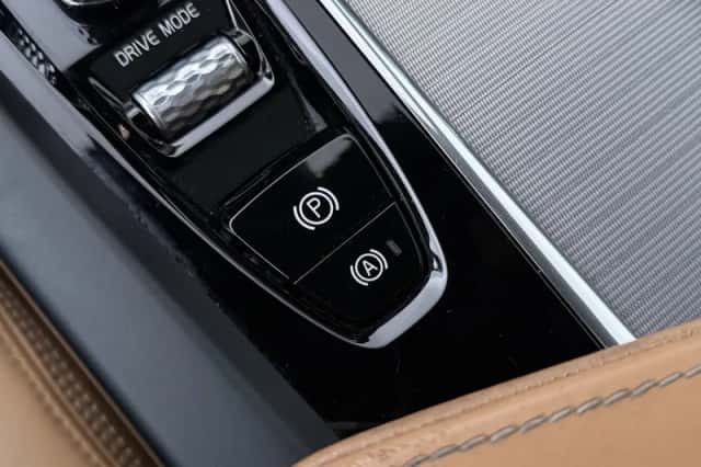 Volvo XC60 (2019) thumbnail 37