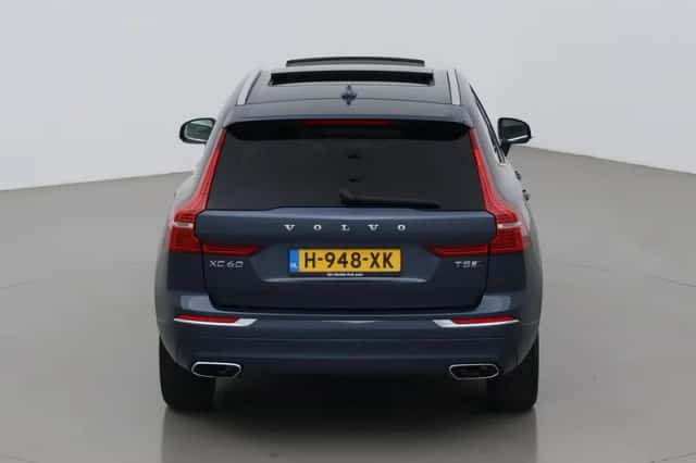 Volvo XC60 (2019) thumbnail 9
