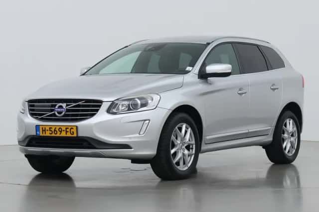 Volvo XC60 (2016) thumbnail 8