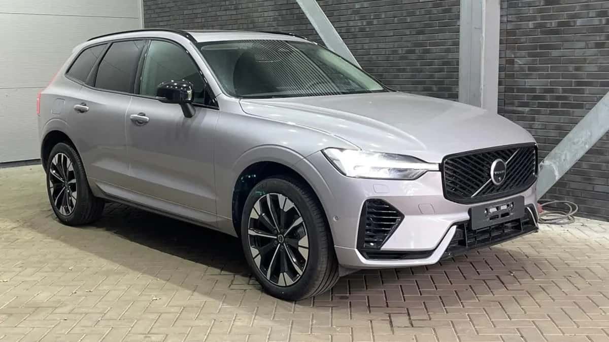 Volvo XC60 (2025) — foto 1