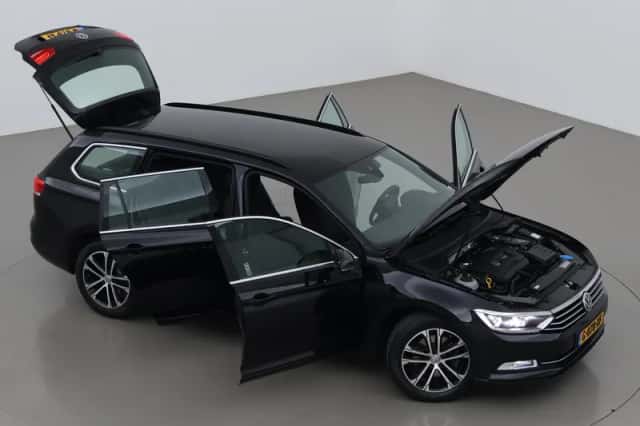 Volkswagen Passat (2018) thumbnail 6
