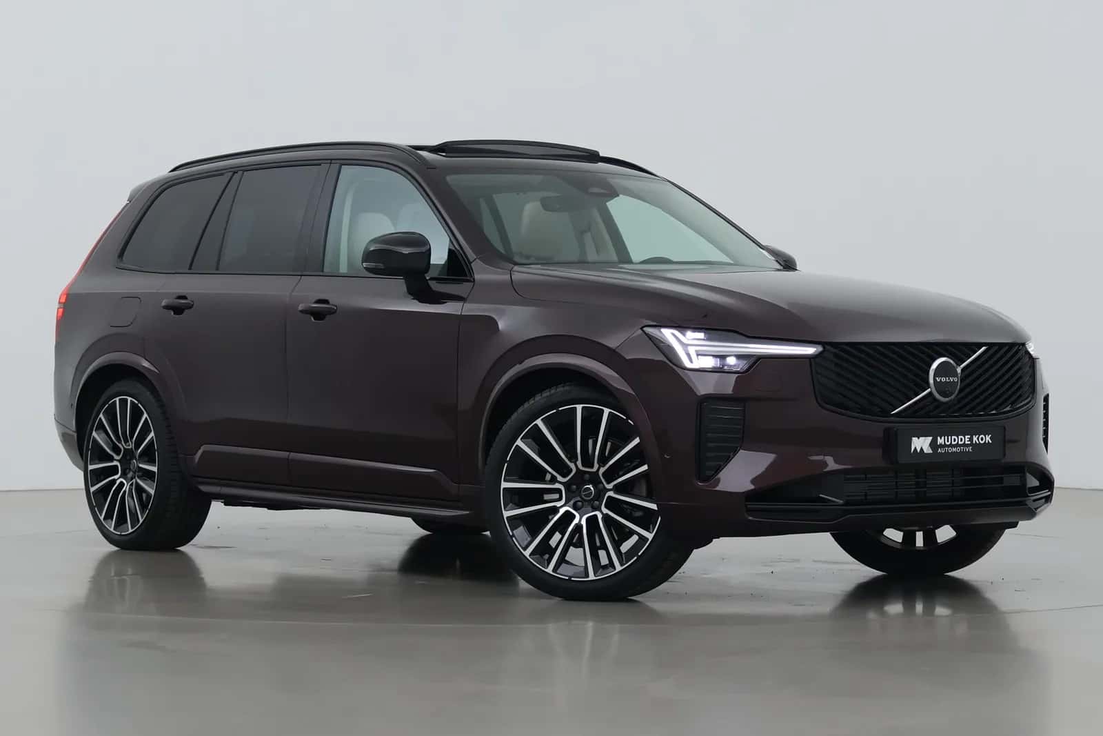 Volvo XC90 (2026) — foto 1