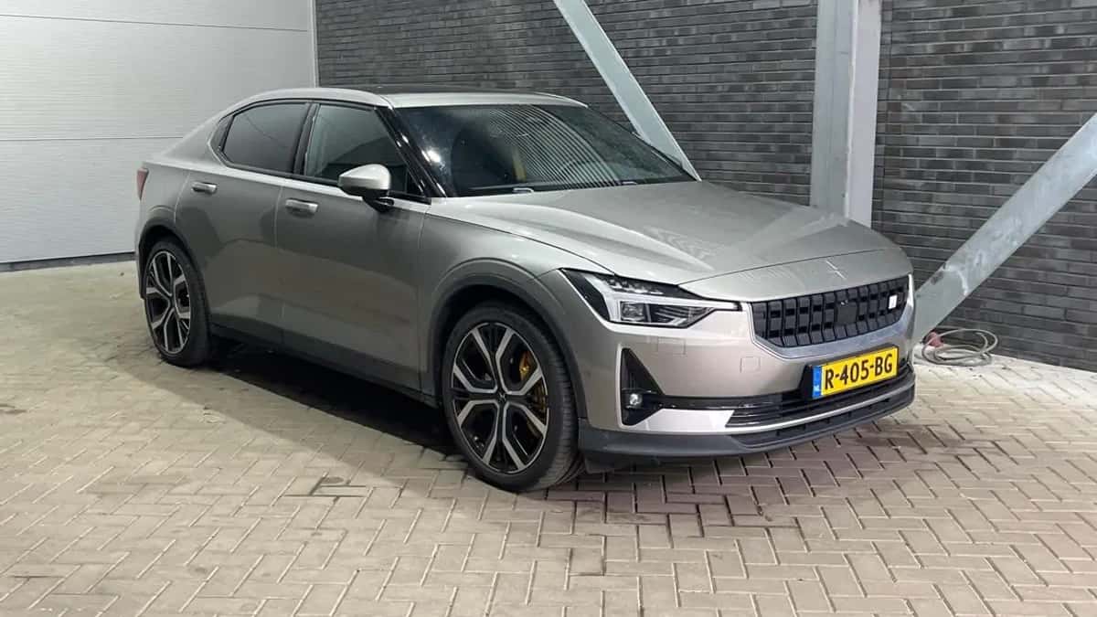 Polestar 2 (2021) — foto 1