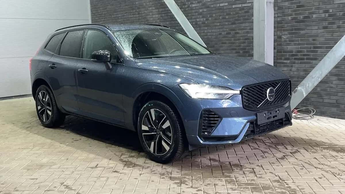 Volvo XC60 (2025) — foto 1