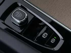 Volvo XC60 (2025) thumbnail 35