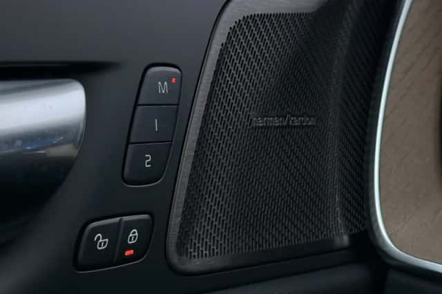 Volvo XC60 (2025) thumbnail 40