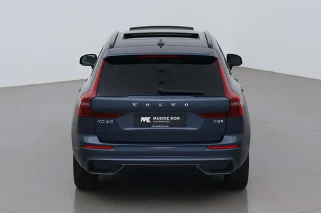 Volvo XC60 (2025) thumbnail 9