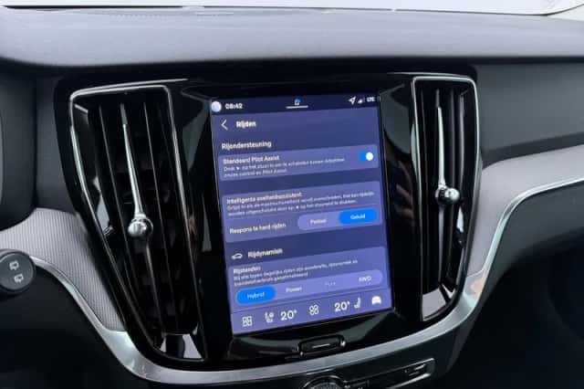 Volvo V60 (2025) thumbnail 31