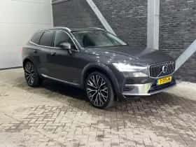 Volvo XC60 (2023)