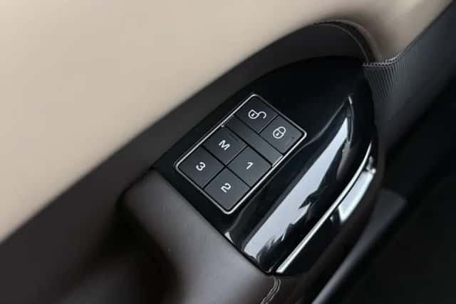 Land Rover Range Rover Sport (2018) thumbnail 44