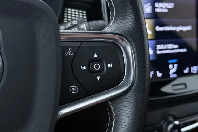 Volvo XC40 (2021) thumbnail 37