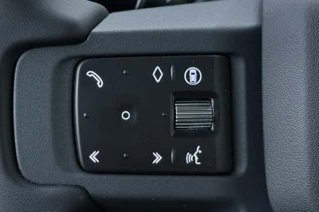 Land Rover Defender (2026) thumbnail 35
