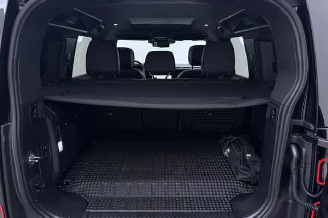 Land Rover Defender (2026) thumbnail 48