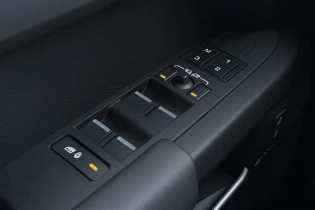 Land Rover Defender (2026) thumbnail 43