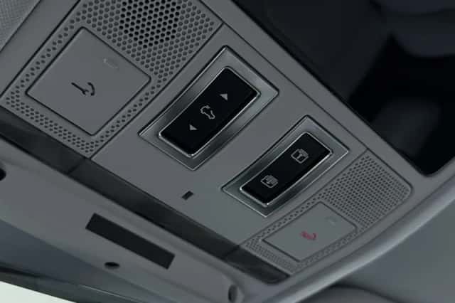 Land Rover Defender (2026) thumbnail 31