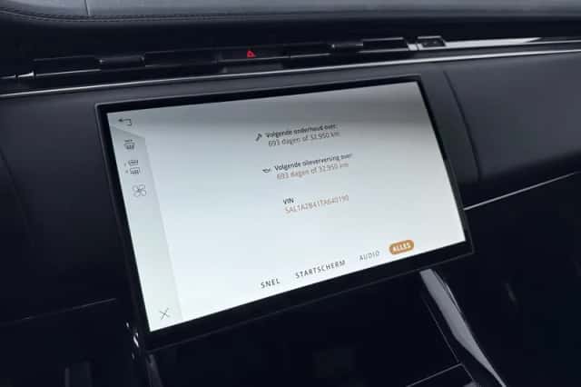 Land Rover Range Rover Sport (2026) thumbnail 32