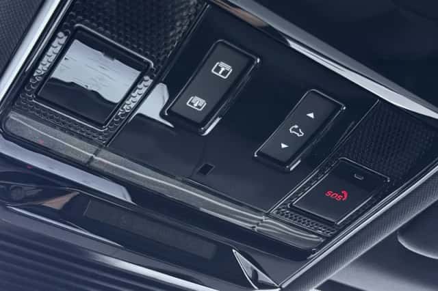 Land Rover Range Rover Sport (2026) thumbnail 33