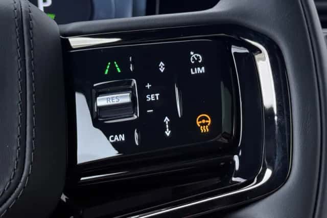 Land Rover Range Rover Sport (2026) thumbnail 36
