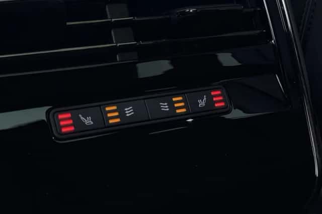 Land Rover Range Rover Sport (2026) thumbnail 43