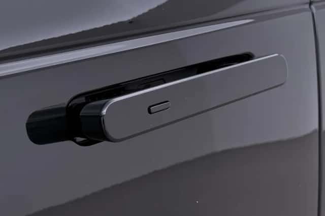 Land Rover Range Rover Sport (2026) thumbnail 50
