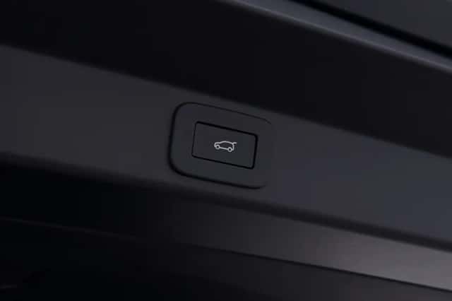 Land Rover Range Rover Sport (2026) thumbnail 51