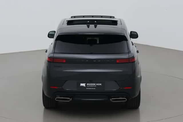 Land Rover Range Rover Sport (2026) thumbnail 9