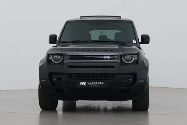 Land Rover Defender (2026) thumbnail 16